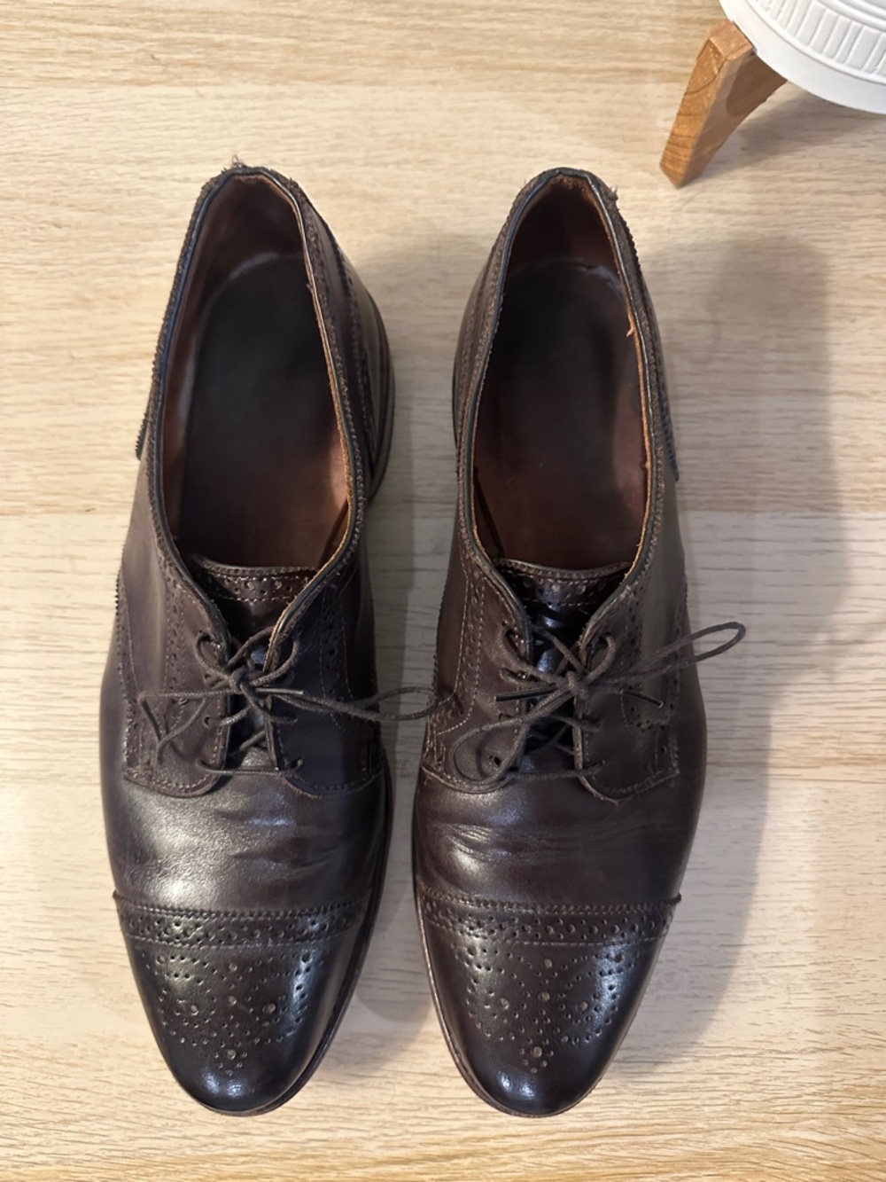 Allen Edmonds Men’s Cap-Toe Oxfords - Dark Brown - Picture 2 of 3